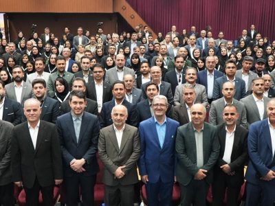 مدیرعامل بیمه دی: نقش شبکه فروش در توسعه فرهنگ بیمه بی‌بدیل است / ۵۳ همت فروش؛ بیمه دی در مسیر افتخار