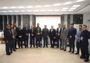 اولین بازدید دکتر جمالی از شعبه مرکزی شیراز جنوبی؛ گام‌های جدی برای آینده روشن موسسه اعتباری ملل