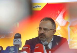 نرخ تسعیر ارز و کارت‌های بازرگانی؛ فشار مضاعف بر فولادسازان