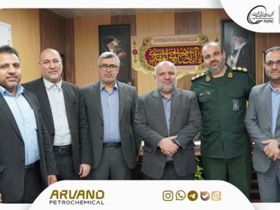 دیدار مدیرعامل و مدیران ارشد شرکت پتروشیمی اروند با فرمانده ناحیه مقاومت بسیج ماهشهر به مناسبت هفته بسیج