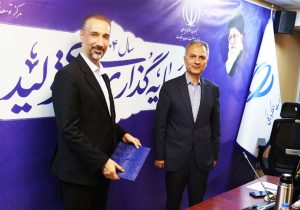 محمدرضا سعادت، معاون توسعه منابع انسانی و امور پشتیبانی مرکز تتا شد