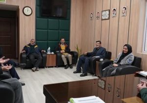 نشست رییس هیات مدیره بیمه دی و مدیران بنیاد شهید قزوین