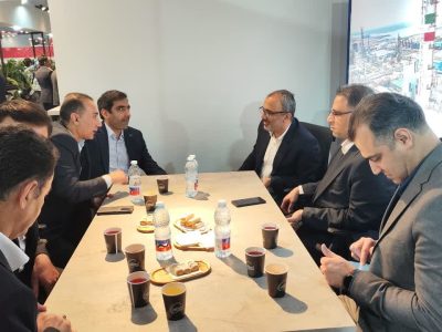 نشست مدیرعامل پتروشیمی بوعلی سینا با مدیران ارشد بانک تجارت و صادرات