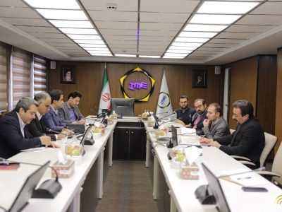 نشست هم‌اندیشی بورس کالا با تولیدکنندگان نقره برگزار شد