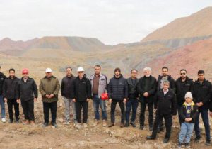 برگزاری نخستین تور بازدید خانوادگی از شرکت آلومینای ایران در ایام الله دهه مبارک فجر