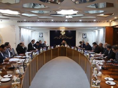تدوین راهکارهای عملیاتی برای تسریع واردات کالاهای اساسی از مبادی مناطق آزاد