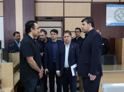 بازدید مدیرعامل از نحوه فعالیت شعبه کشیک مرکزی بانک توسعه صادرات ایران