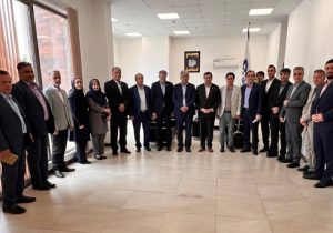 حضور مدیرعامل بیمه آسیا در شعبه بابل/تاکید بر رفع موانع شبکه فروش و تقدیر از نمایندگان برتر