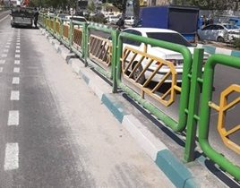 مرمت و بازسازی نرده‌های خطوط اتوبوس‌رانی در محور خیابان آزادی