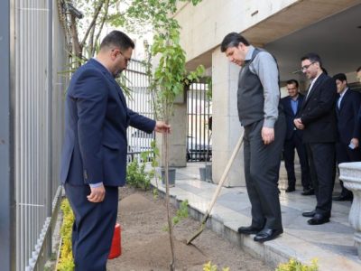 آیین کاشت نهال به یاد قائد شهید ملت و شهدای گرانقدر جنگ رمضان