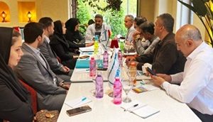 عقد قرارداد درمانی میان بیمه دی و دانشگاه علوم پزشکی کردستان