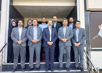 سفر سرپرست منطقه مرکز کشور به شهرستان کاشان و دیدار با پرسنل شعبه و مسئولین بنیاد شهید این شهرستان