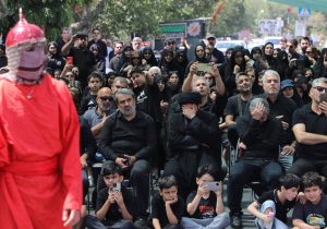 از جلسه هماهنگی برای میزبانی زائرین تشییع رهبر شهید انقلاب تا سوگواری امام حسین(ع)