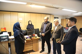 دیدار مشاور ارشد رئیس سازمان بازرسی کل کشور به همراه رئیس هیأت مدیره پست بانک ایران با مدیرعامل صندوق رفاه و تأمین آتیه کارکنان و بازدید از شعبه میرزای شیرازی بانک
