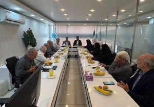 برگزاری نشست روسای کانون ها و نمایندگان صندوق بازنشستگی کشوری قم با بیمه دی