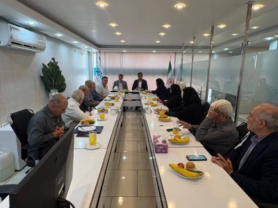 برگزاری نشست روسای کانون ها و نمایندگان صندوق بازنشستگی کشوری قم با بیمه دی