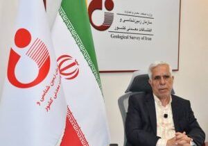 اجرای برداشت دو میلیون کیلومتر خطی ژئوفیزیک هوایی در سال ۱۴۰۵/ توانمندسازی بخش خصوصی در دستور کار سازمان زمینشناسی و اکتشافات معدنی