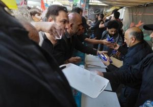 از حضور رییس کل بیمه مرکزی در موکب بیمه دی تا خدمت بی تکلف مدیرعامل به زائران