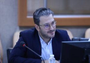 برهانی‌نائینی: تأیید صورت‌های مالی مطلوب و بدون بند اصلی، بیانگر انضباط مالی و شفافیت عملکرد منطقه ویژه لامرد است